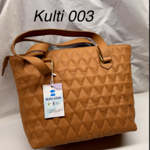 Leather bag in tan color