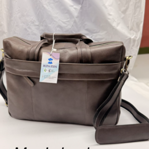 Men's leather duffel bag